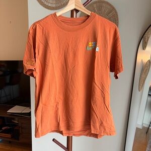 NIKE ORANGE GRAPHIC TEE